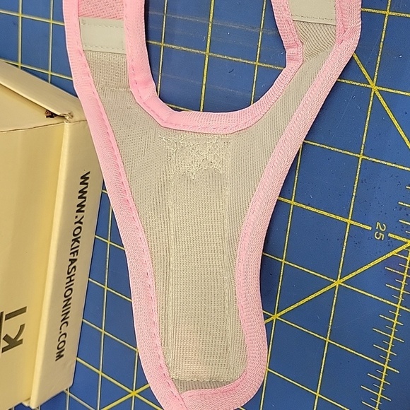 Pink & Gray Mesh Pet Buckle & Velcro Harness 12"/13" Around 6" Length - Picture 4 of 11